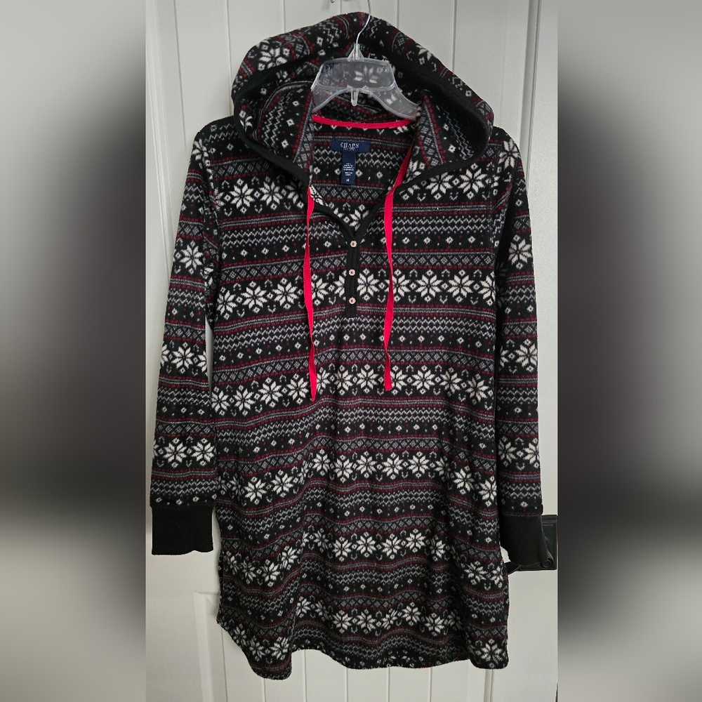 Chaps Black and White Snowflake Hoodie